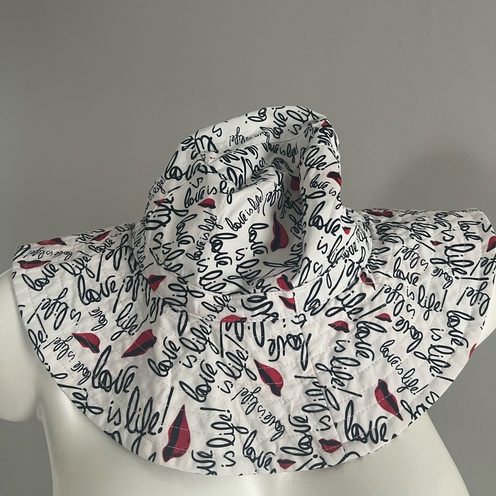 Diane Von Furstenberg Love is Life Hat